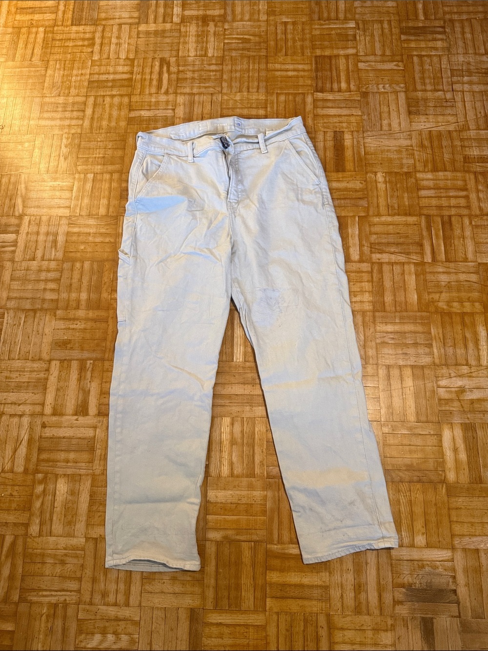 Old Navy Women's Straight Leg Jeans in Light Beige